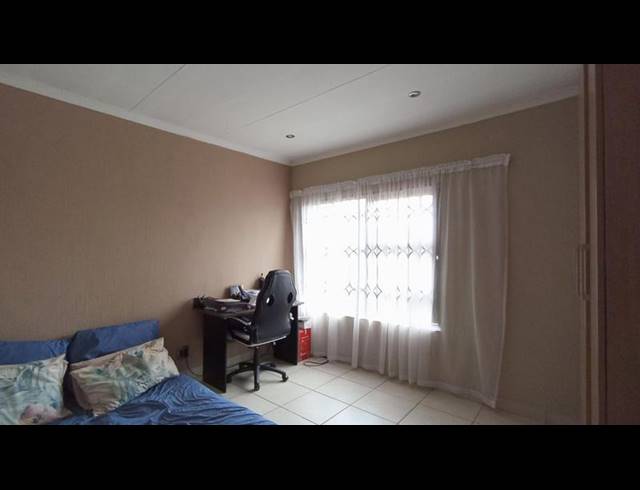 3 BEDROOM HOUSE FOR SALE IN TRES JOLIE